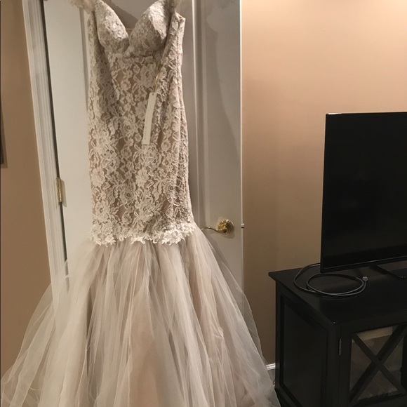 Tarik Ediz 92335 Ivory gown - Picture 2 of 8